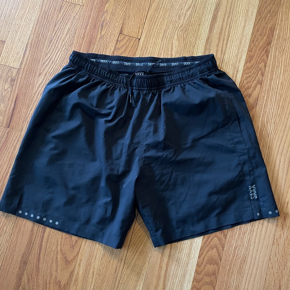 Men’s Saxx Kinetic Sport 2N1 athletic shorts with ballpark pouch